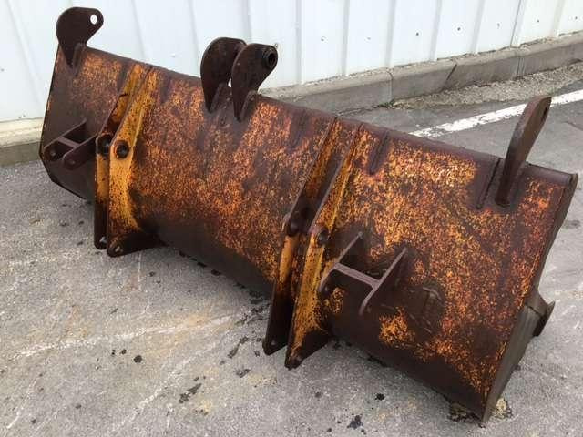 CASE 2300mm - Tractopelle - Iekrāvēja kauss: foto 4 CASE 2300mm - Tractopelle - Iekrāvēja kauss: foto 4