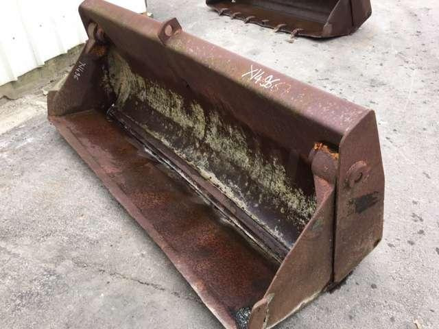 CASE 2340mm - Type tractopelle - Iekrāvēja kauss: foto 1 CASE 2340mm - Type tractopelle - Iekrāvēja kauss: foto 1