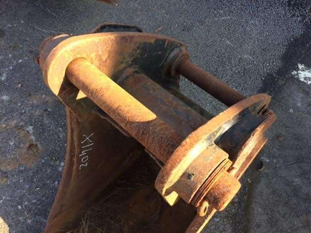 CATERPILLAR 415mm - Type Tractopelle - Citas iekārtas: foto 4 CATERPILLAR 415mm - Type Tractopelle - Citas iekārtas: foto 4