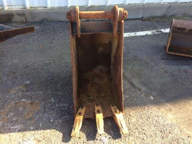 CATERPILLAR 415mm - Type Tractopelle - Citas iekārtas: foto 3 CATERPILLAR 415mm - Type Tractopelle - Citas iekārtas: foto 3