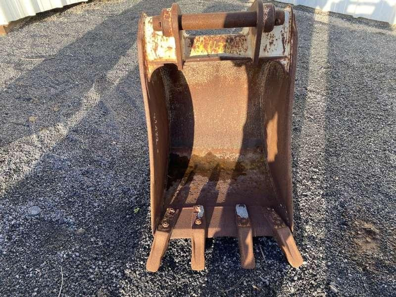 CATERPILLAR 570mm - type tractopelle - Citas iekārtas: foto 3 CATERPILLAR 570mm - type tractopelle - Citas iekārtas: foto 3