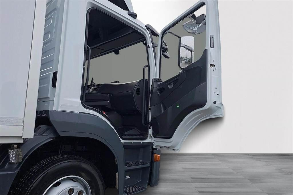 Kravas automašīna ar slēgto virsbūvi Mercedes-Benz ATEGO 1224L: foto 16