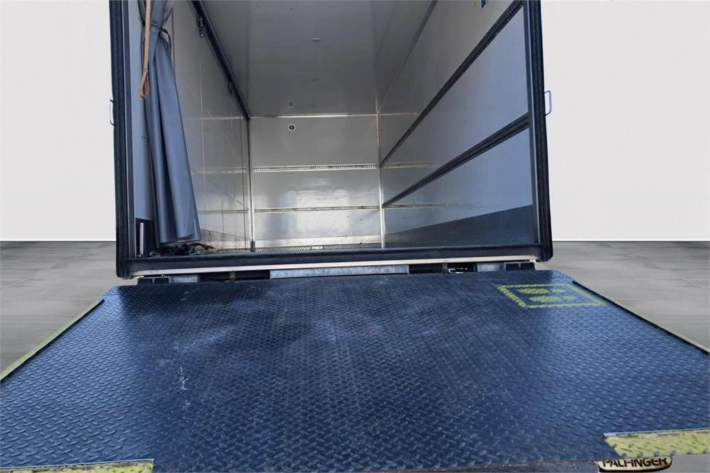 Mercedes-Benz ATEGO 1524 L 4x2 7,65m Fokor Ksa-umpikori - Vilcējs: foto 5 Mercedes-Benz ATEGO 1524 L 4x2 7,65m Fokor Ksa-umpikori - Vilcējs: foto 5