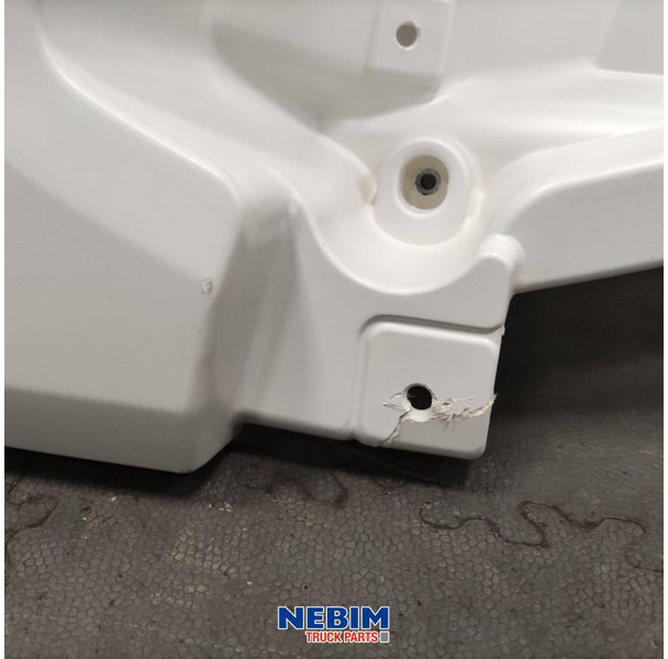 Volvo Volvo - 22376336 - Bumper FL3 - Rezerves daļa - Kravas automašīna: foto 3 Volvo Volvo - 22376336 - Bumper FL3 - Rezerves daļa - Kravas automašīna: foto 3