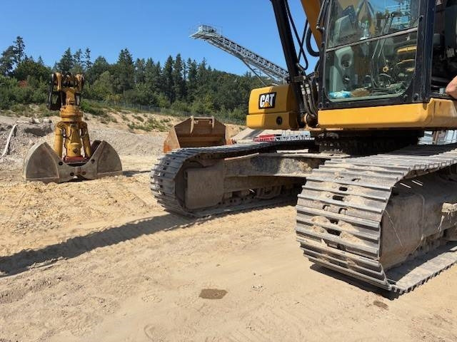 Kāpurķēžu ekskavators Cat 320-07 MIETE / RENTAL OQ 70/55 (12000965): foto 10