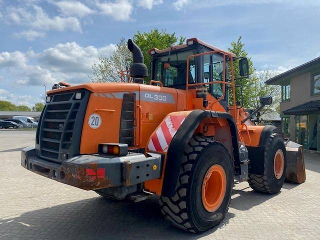 Doosan DL 300-3 (12005349) - Riteņu iekrāvējs: foto 5 Doosan DL 300-3 (12005349) - Riteņu iekrāvējs: foto 5
