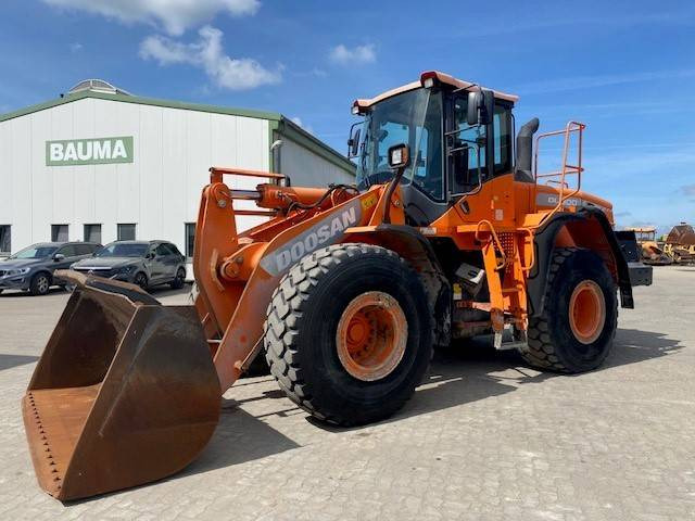 Doosan DL 300-3 (12005349) - Riteņu iekrāvējs: foto 1 Doosan DL 300-3 (12005349) - Riteņu iekrāvējs: foto 1