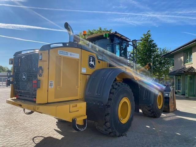 John Deere 744 P MIETE / RENTAL (12002126) - Riteņu iekrāvējs: foto 5 John Deere 744 P MIETE / RENTAL (12002126) - Riteņu iekrāvējs: foto 5