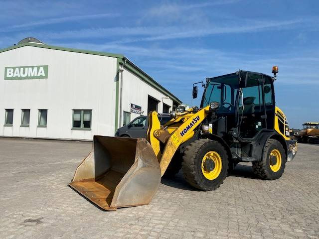Komatsu WA 70 M-8 (12005446) - Riteņu iekrāvējs: foto 1 Komatsu WA 70 M-8 (12005446) - Riteņu iekrāvējs: foto 1