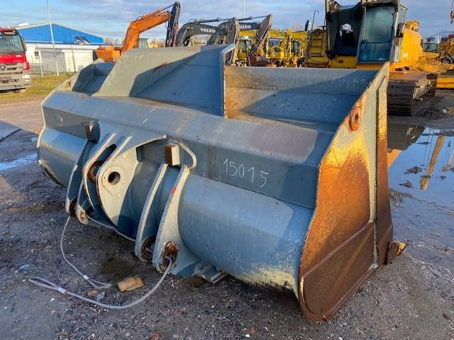 Liebherr (1884) L 586 Schaufel / bucket - Riteņu iekrāvējs: foto 1 Liebherr (1884) L 586 Schaufel / bucket - Riteņu iekrāvējs: foto 1