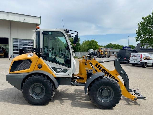 Liebherr L 504 Compact EUR 949,- MIETE / RENTAL (12002036) - Riteņu iekrāvējs: foto 5 Liebherr L 504 Compact EUR 949,- MIETE / RENTAL (12002036) - Riteņu iekrāvējs: foto 5