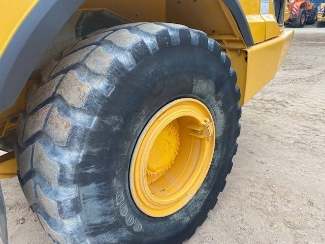 Artikulētias pašizgāzējs Volvo A 25 G MIETE / RENTAL (12001029): foto 17