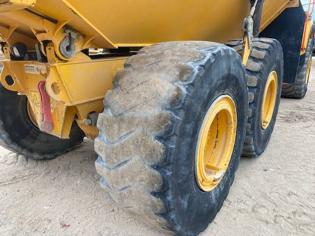 Artikulētias pašizgāzējs Volvo A 25 G MIETE / RENTAL (12001029): foto 15