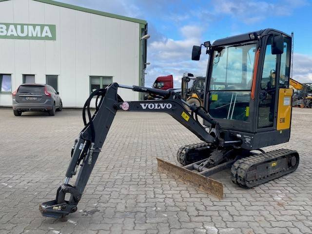 Volvo EC 18 E MIETE / RENTAL (12001760) - Mini-ekskavators: foto 1 Volvo EC 18 E MIETE / RENTAL (12001760) - Mini-ekskavators: foto 1