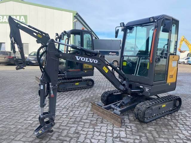 Volvo EC 18 E MIETE / RENTAL (12001764) - Mini-ekskavators: foto 1 Volvo EC 18 E MIETE / RENTAL (12001764) - Mini-ekskavators: foto 1