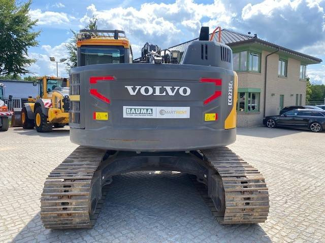 Volvo ECR 235 E L MIETE / RENTAL (12001016) - Kāpurķēžu ekskavators: foto 4 Volvo ECR 235 E L MIETE / RENTAL (12001016) - Kāpurķēžu ekskavators: foto 4