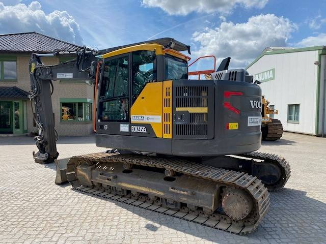 Volvo ECR 235 E L MIETE / RENTAL (12001016) - Kāpurķēžu ekskavators: foto 3 Volvo ECR 235 E L MIETE / RENTAL (12001016) - Kāpurķēžu ekskavators: foto 3