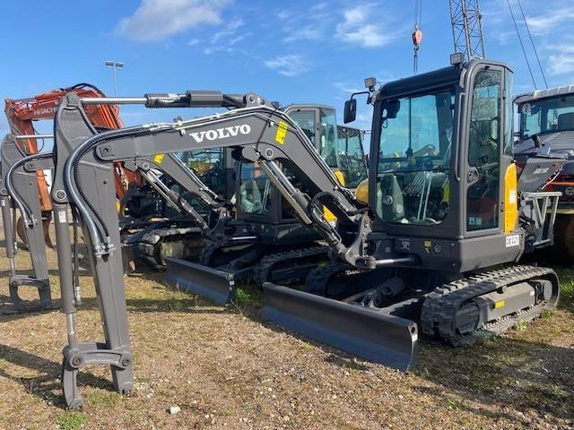 Volvo ECR 35 D MIETE / RENTAL (12002078) - Mini-ekskavators: foto 1 Volvo ECR 35 D MIETE / RENTAL (12002078) - Mini-ekskavators: foto 1