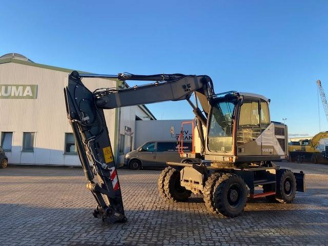 Volvo EWR 170 E MIETE / RENTAL (12005642) - Riteņu ekskavators: foto 1 Volvo EWR 170 E MIETE / RENTAL (12005642) - Riteņu ekskavators: foto 1