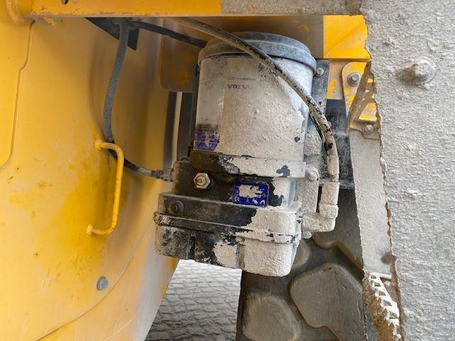 Riteņu iekrāvējs Volvo L 120 H AT-Motor bei 7.832 h (12005333): foto 19