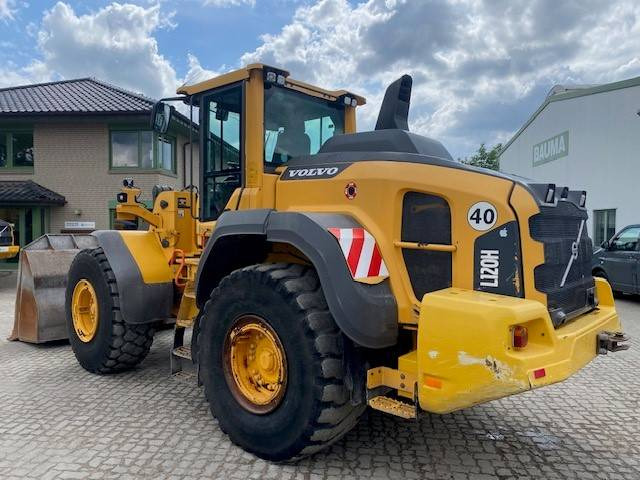 Volvo L 120 H MIETE / RENTAL (12001931) - Riteņu iekrāvējs: foto 2 Volvo L 120 H MIETE / RENTAL (12001931) - Riteņu iekrāvējs: foto 2