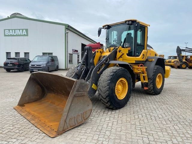 Volvo L 70 H MIETE / RENTAL (12005472) - Riteņu iekrāvējs: foto 1 Volvo L 70 H MIETE / RENTAL (12005472) - Riteņu iekrāvējs: foto 1