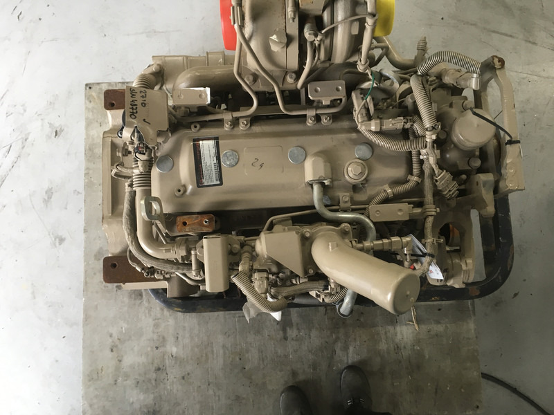 John Deere 4045HRT90 NEW - Celtniecības tehnika: foto 5 John Deere 4045HRT90 NEW - Celtniecības tehnika: foto 5