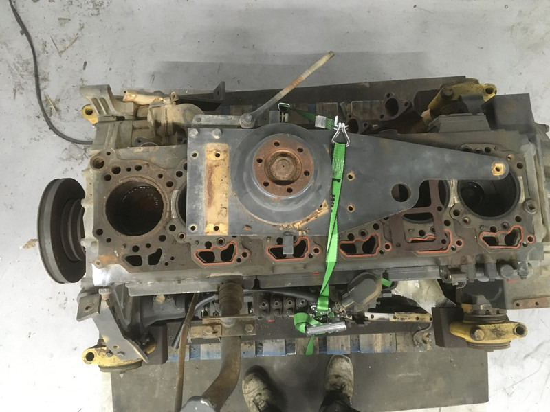 Komatsu S6D125E-2 USED - Celtniecības tehnika: foto 5 Komatsu S6D125E-2 USED - Celtniecības tehnika: foto 5