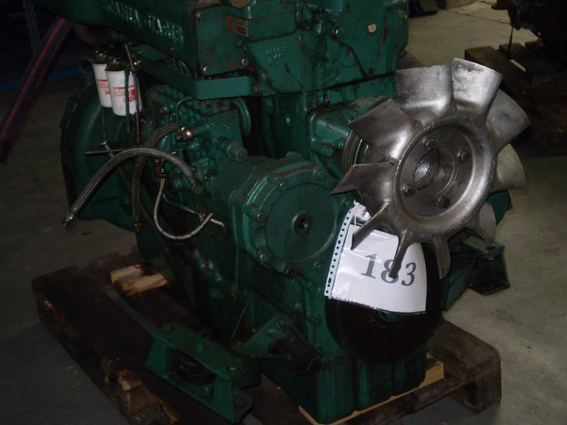 Scania D11 R80 FOR PARTS - Celtniecības tehnika: foto 3 Scania D11 R80 FOR PARTS - Celtniecības tehnika: foto 3