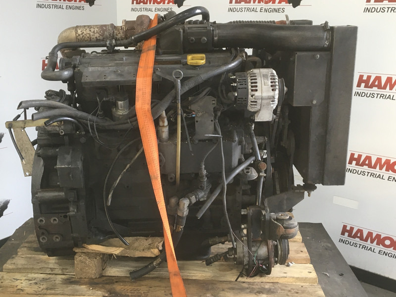 Deutz BF4M1013C USED - Dzinējs: foto 1 Deutz BF4M1013C USED - Dzinējs: foto 1