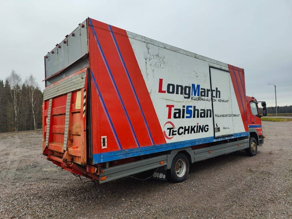 Mercedes-Benz Atego 1023 - Kravas automašīna ar slēgto virsbūvi: foto 4 Mercedes-Benz Atego 1023 - Kravas automašīna ar slēgto virsbūvi: foto 4