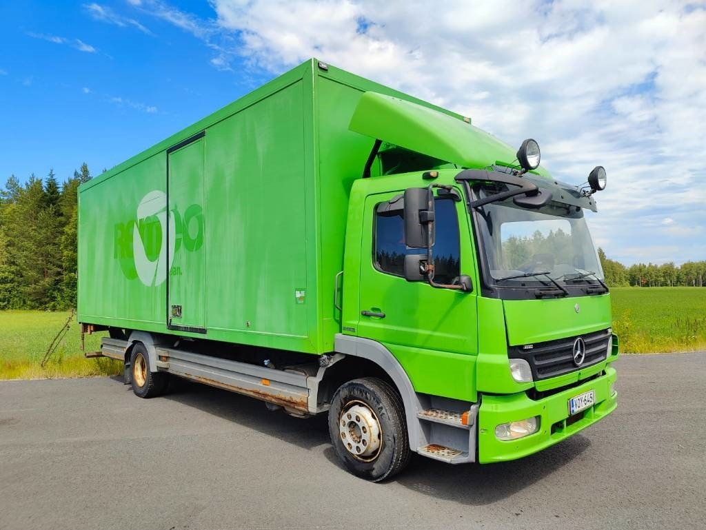 Mercedes-Benz Atego 1224 - Kravas automašīna ar slēgto virsbūvi: foto 2 Mercedes-Benz Atego 1224 - Kravas automašīna ar slēgto virsbūvi: foto 2