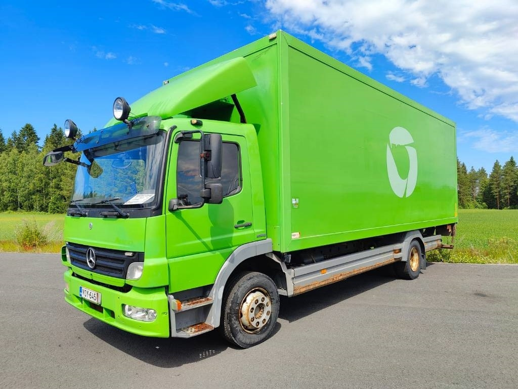Mercedes-Benz Atego 1224 - Kravas automašīna ar slēgto virsbūvi: foto 1 Mercedes-Benz Atego 1224 - Kravas automašīna ar slēgto virsbūvi: foto 1
