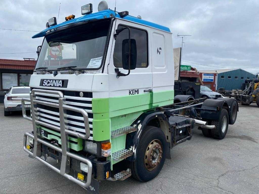 Scania R 142 - Šasija kravas automašīna: foto 1 Scania R 142 - Šasija kravas automašīna: foto 1