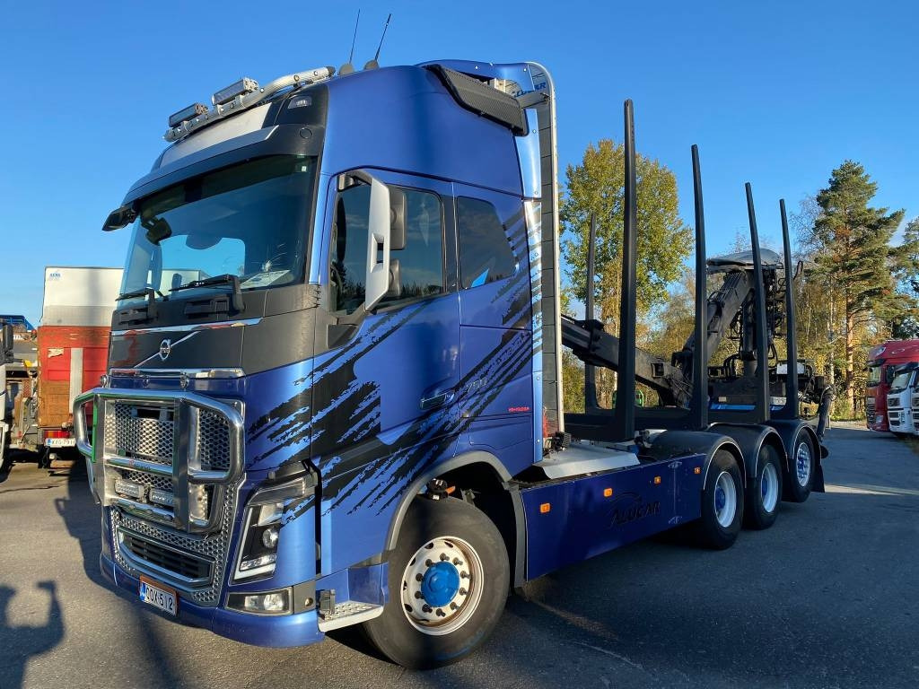 Volvo FH 16 - Kokvedējs: foto 1 Volvo FH 16 - Kokvedējs: foto 1