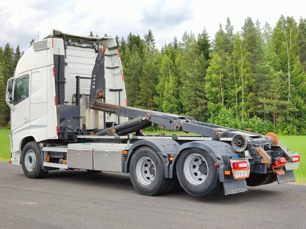 Volvo FH 540 - Pacēlājs ar āķi: foto 4 Volvo FH 540 - Pacēlājs ar āķi: foto 4