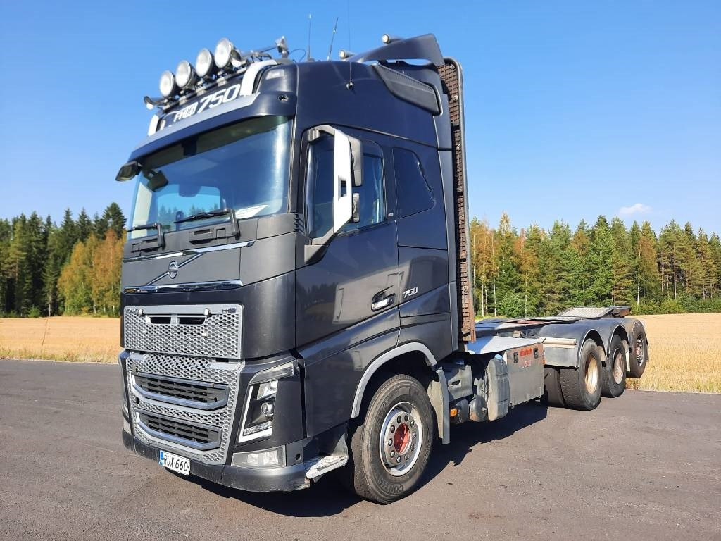 Kokvedējs Volvo FH 750: foto 1