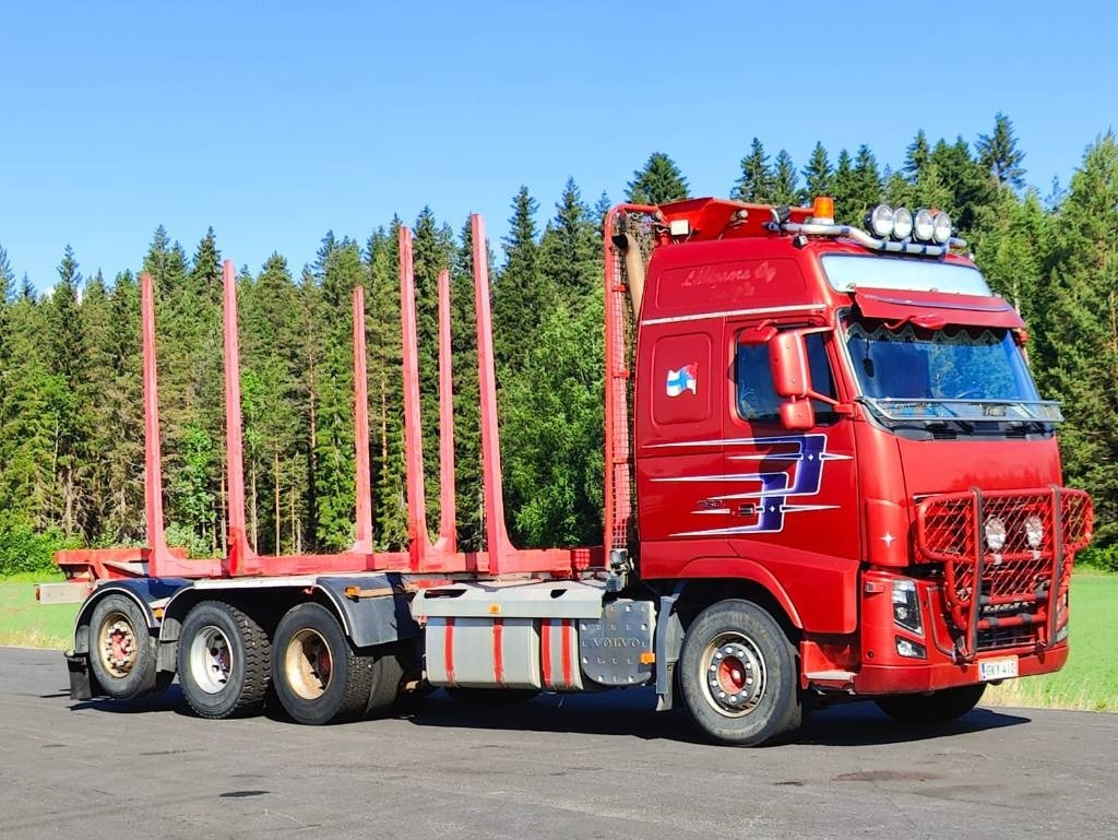 Volvo FH16 - Kokvedējs: foto 2 Volvo FH16 - Kokvedējs: foto 2
