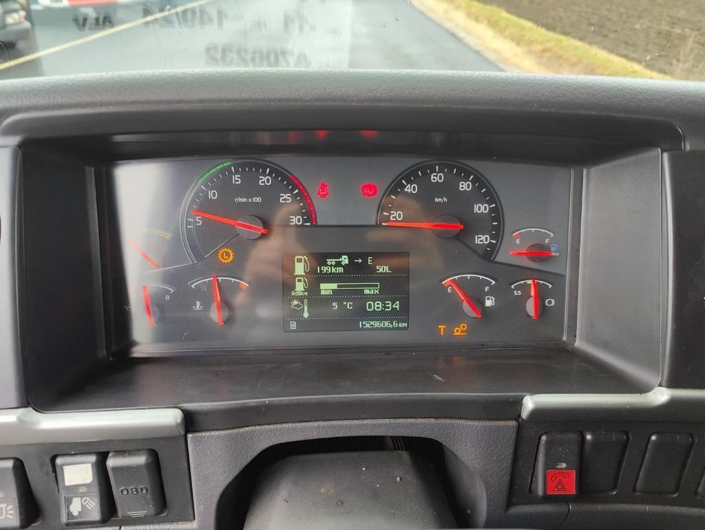Kravas automašīna ar slēgto virsbūvi Volvo FM 13: foto 18