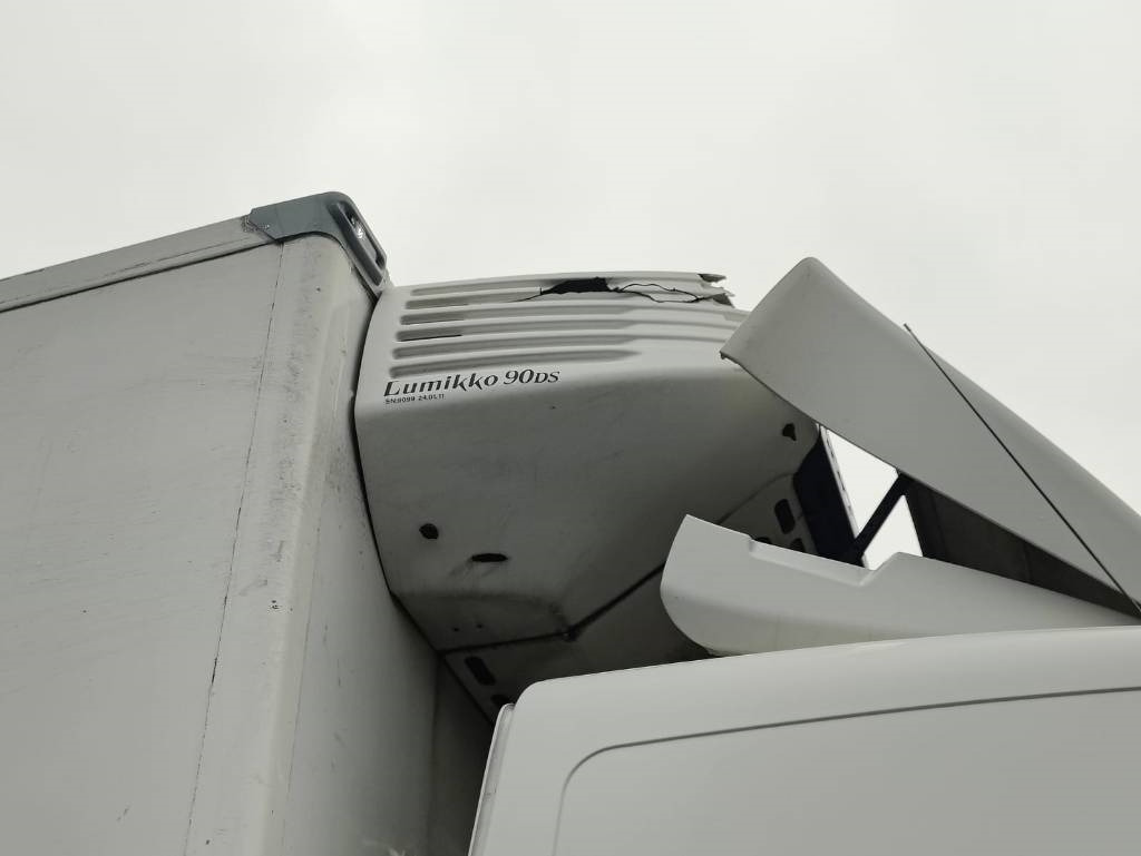 Kravas automašīna ar slēgto virsbūvi Volvo FM 13: foto 7