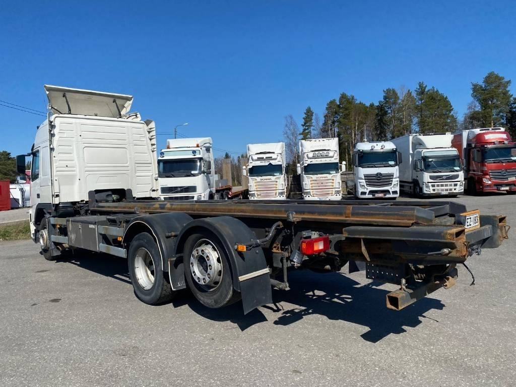 Volvo FM 13 - Konteineru vedējs/ Kravas automašīna ar noņemamā virsbūve: foto 3 Volvo FM 13 - Konteineru vedējs/ Kravas automašīna ar noņemamā virsbūve: foto 3