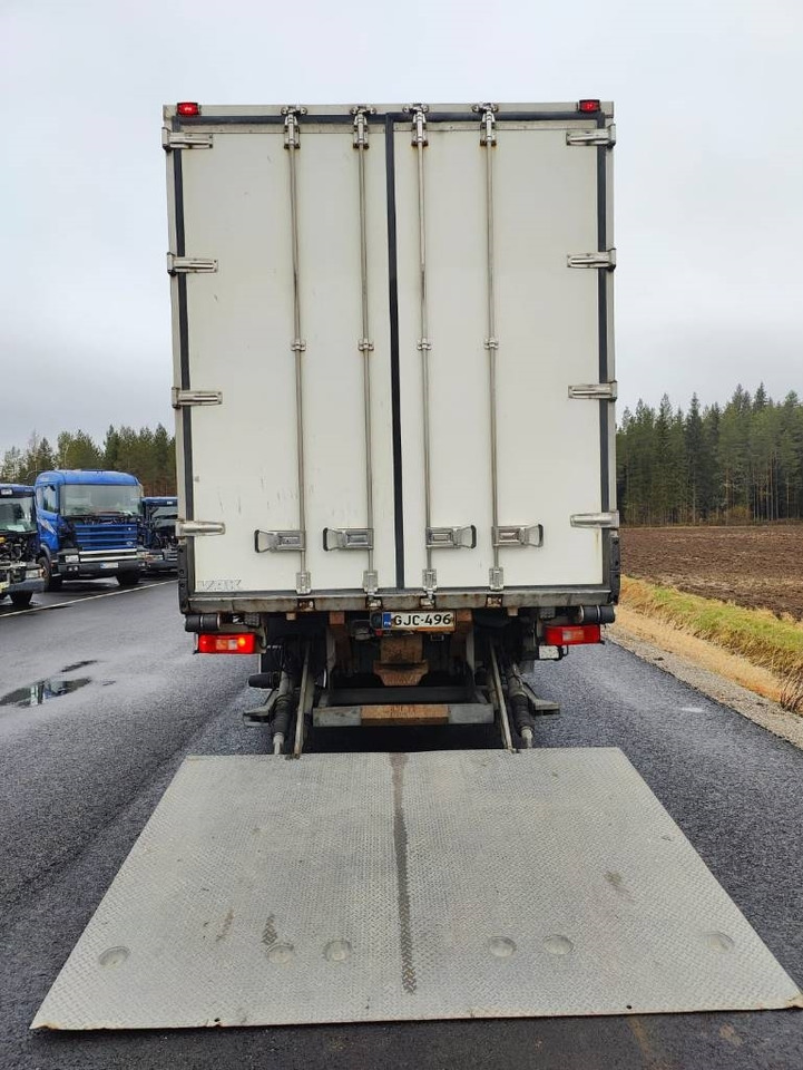 Kravas automašīna ar slēgto virsbūvi Volvo FM 13: foto 9
