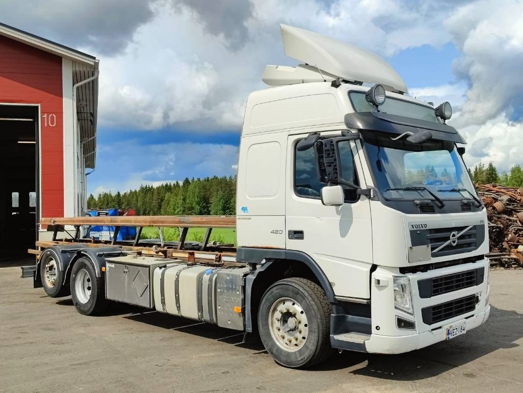 Volvo FM 13 - Konteineru vedējs/ Kravas automašīna ar noņemamā virsbūve: foto 2 Volvo FM 13 - Konteineru vedējs/ Kravas automašīna ar noņemamā virsbūve: foto 2