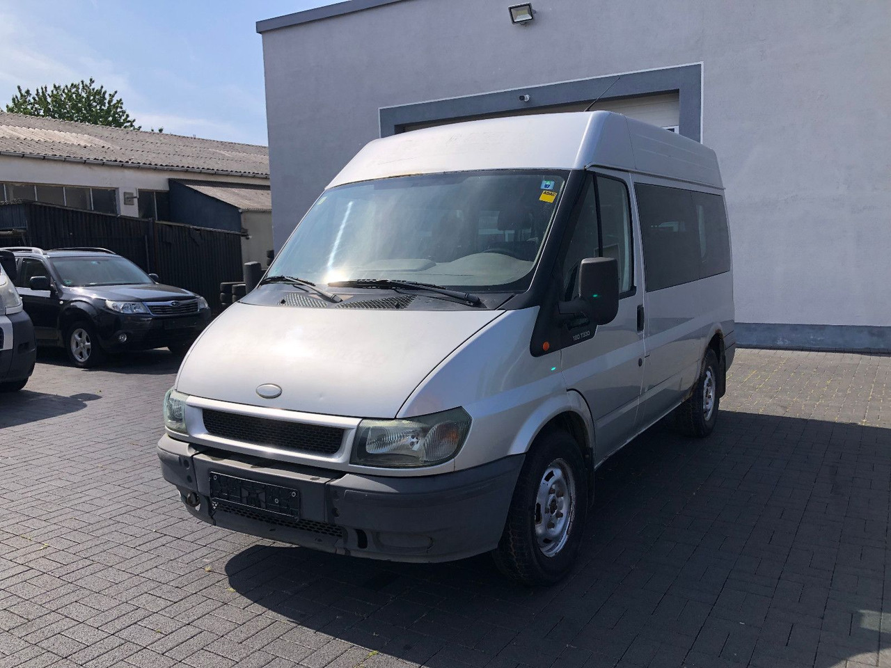 Ford Transit 2.4 TDi, Heckantrieb, 8-Sitzer, Klima - Pasažieru furgons: foto 1 Ford Transit 2.4 TDi, Heckantrieb, 8-Sitzer, Klima - Pasažieru furgons: foto 1