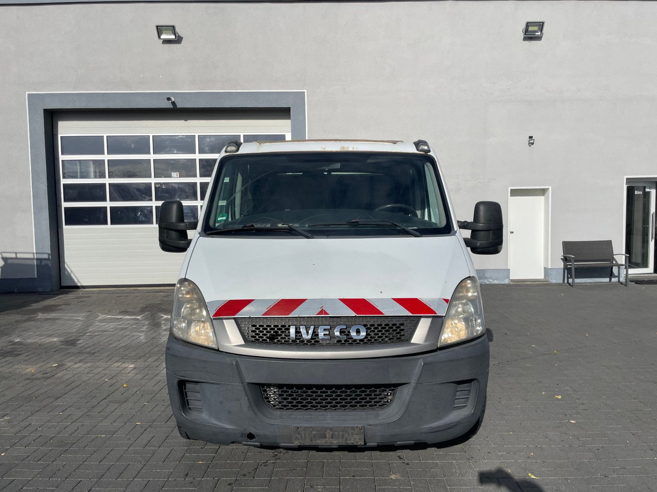 Iveco Daily 35S14 Pritsche, DoKa, Klima - Automašīna ar kravas platformu, Kravas-pasažieru furgons: foto 4 Iveco Daily 35S14 Pritsche, DoKa, Klima - Automašīna ar kravas platformu, Kravas-pasažieru furgons: foto 4