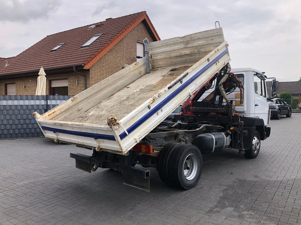 Komercauto pašizgāzējs Mercedes-Benz 814 EcoPower, Kran: foto 10