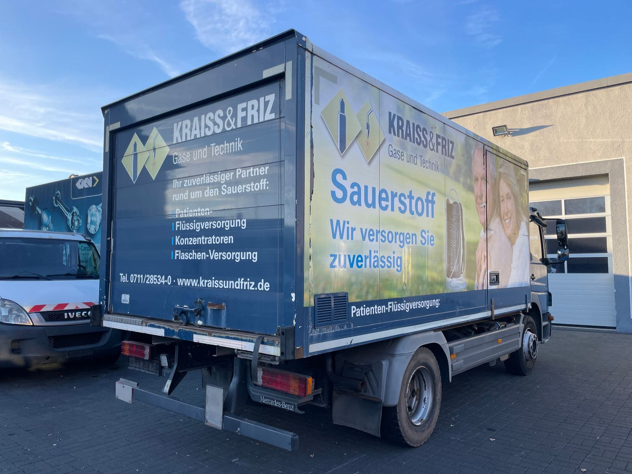 Mercedes-Benz Atego 2 6-Zyl. 4x2 1224 Klima, Radstand: 3.56m. - Kravas automašīna ar slēgto virsbūvi: foto 4 Mercedes-Benz Atego 2 6-Zyl. 4x2 1224 Klima, Radstand: 3.56m. - Kravas automašīna ar slēgto virsbūvi: foto 4