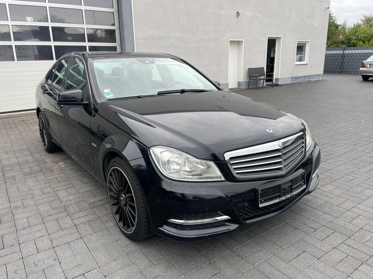 Mercedes-Benz C 180 C -Klasse Lim. C 180 CGI BlueEfficiency - Sedans: foto 1 Mercedes-Benz C 180 C -Klasse Lim. C 180 CGI BlueEfficiency - Sedans: foto 1