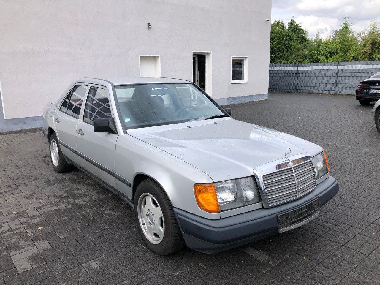 Mercedes-Benz W124 E 260 - Sedans: foto 3 Mercedes-Benz W124 E 260 - Sedans: foto 3