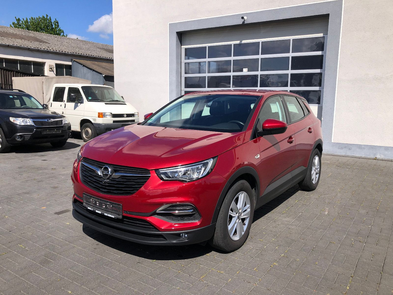 Opel Grandland (X) 1.5 D Automatik Business Edition - SUV: foto 1 Opel Grandland (X) 1.5 D Automatik Business Edition - SUV: foto 1